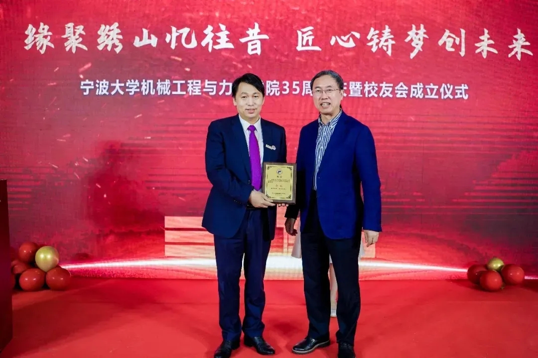 1639106378327218.jpg 640.webp (3).jpg